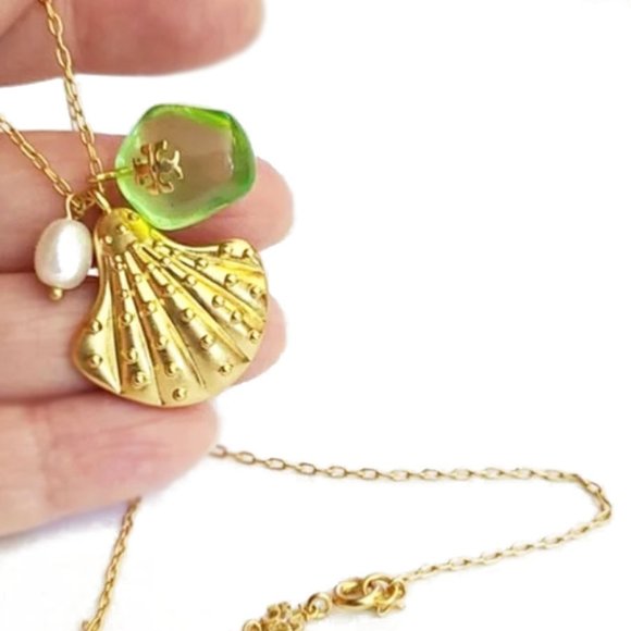 Tory Burch Green Ocean Shells Necklace & Bracelet Set - Picture 9 of 11